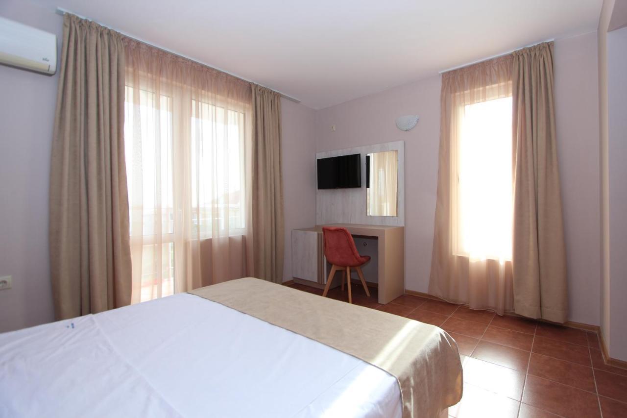Hotel Perla Beach Sozopol Esterno foto